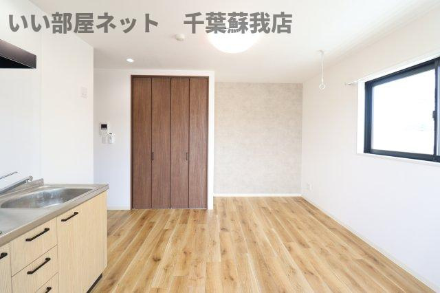 ルミエールビルの居間・リビング|ゆったりとした居間です
