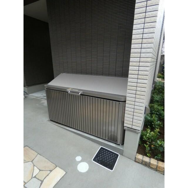 レイ　レ　ラヴィのその他