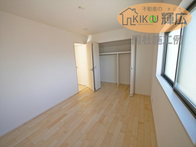 加古川市野口町坂元（全3棟）2号棟の洋室|同社施工例です。