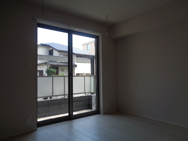 ＤＥＬＩＣＩＯＵＳ　ＬＩＦＥ　ＡＰＡＲＴＭＥＮＴＳの洋室