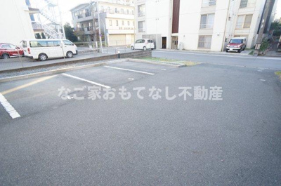 【駐車場】 | K&Sブロス