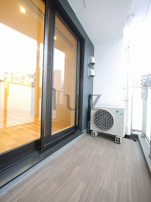 ザパークハビオ横浜東神奈川のバルコニー