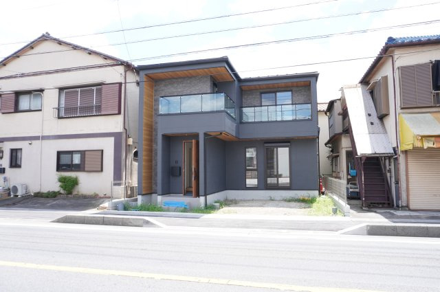 草加市長栄4丁目 新築分譲住宅