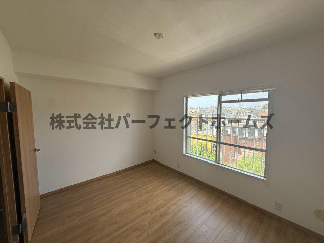 山田池パークハイツ1の洋室|使い勝手のいい洋室です