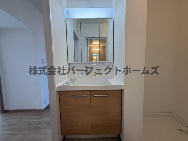 山田池パークハイツ1の独立洗面台|朝の身支度には欠かせない独立洗面化粧台