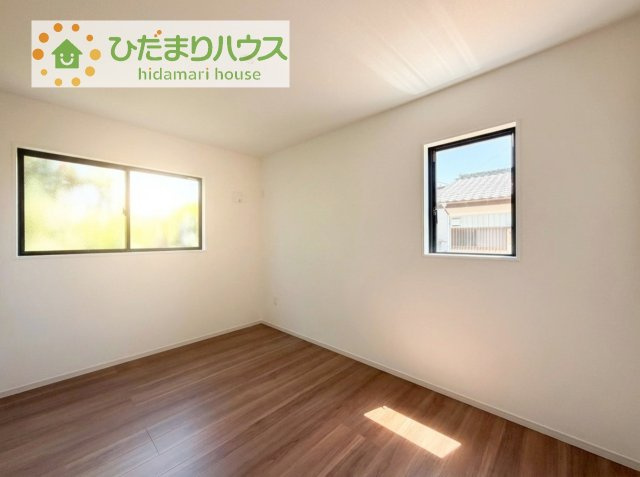 【洋室】 | 土浦市板谷6期　新築戸建 | リビングと続き間設計の洋室♪