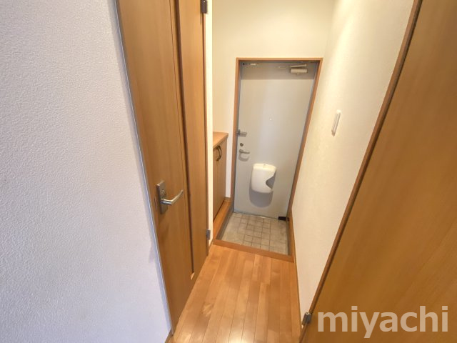 Maison du JUNEの玄関
