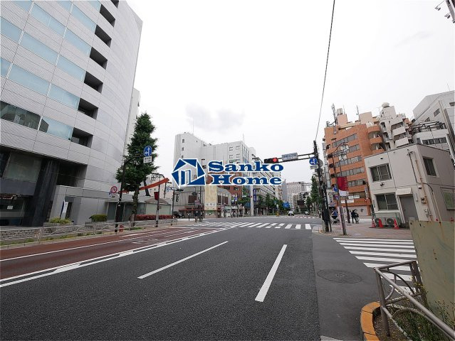 ファヴール本郷の周辺