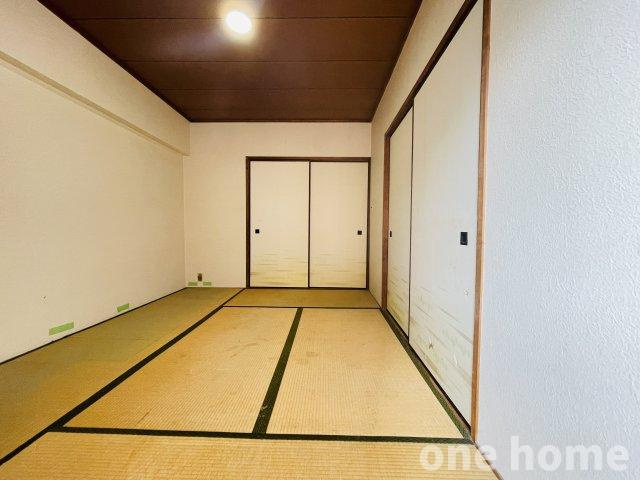 シャトー新大阪の和室|◆約6.0帖和室（南西側）別角度です！
◆ご見学可能ですので、ぜひ、お気軽にお問い合わせください！