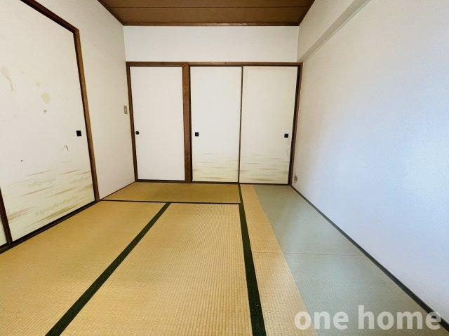 シャトー新大阪の和室|◆約6.0帖和室（南東側）別角度です！
◆自分好みのこだわりのリフォームをお楽しみいただけます！