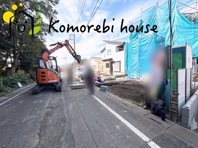 蓮田市蓮田　5期　新築一戸建て　KEIAI TERRACE　02の前面道路含む現地写真|26.10.16