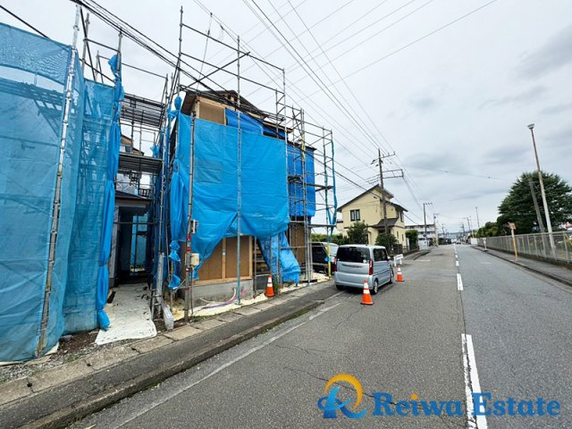 高座郡寒川町倉見の新築一戸建の前面道路含む現地写真