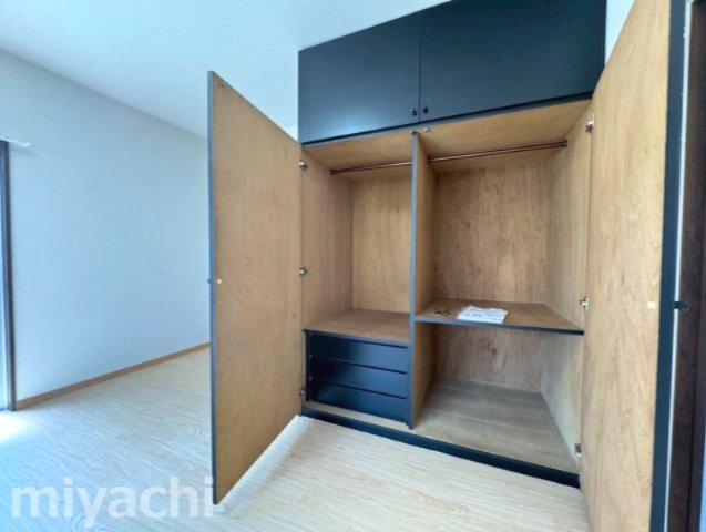 徳島市住吉３丁目の賃貸マンションの収納