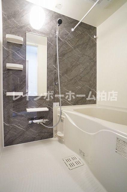 【仲介手数料：50％OFF】対象物件！の浴室|追い焚き機能・浴室乾燥機があります