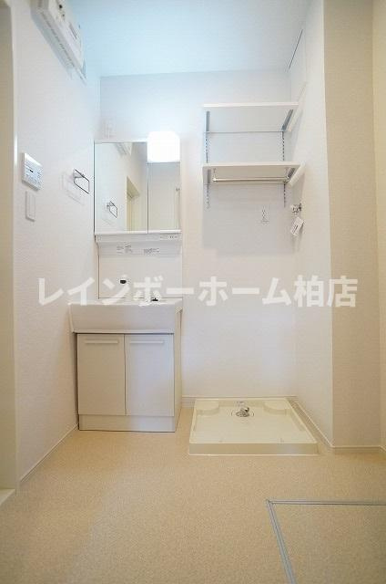 【仲介手数料：50％OFF】対象物件！の洗面所|シャワー付き洗面台です