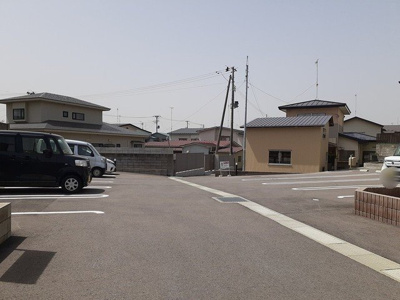 【駐車場】 | コリーヌＡ