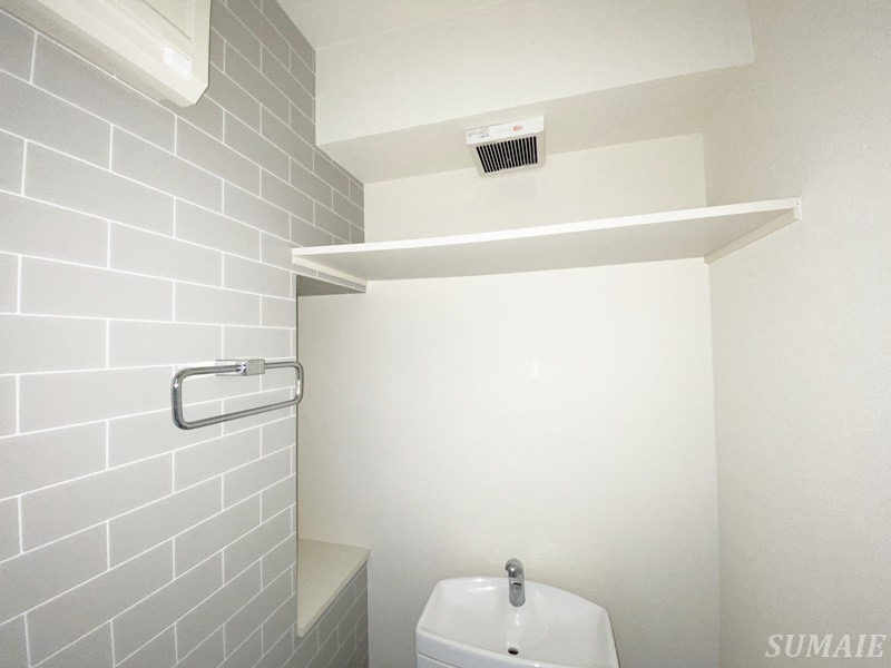ハーモニーテラス豊島Ⅴの収納|トイレ上収納です☆