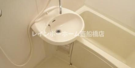 扶相ビルの洗面所