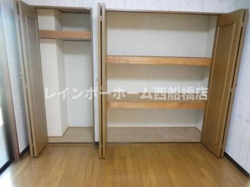 八千代市高津東１丁目のアパートの収納
