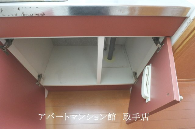 レオパレスレイクサイドの収納