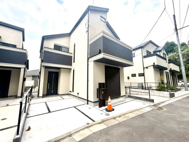 栄区鍛冶ヶ谷1丁目