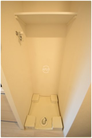 ファステートNAMBA華月の洗面所|ファステートNAMBA華月　室内洗濯パン