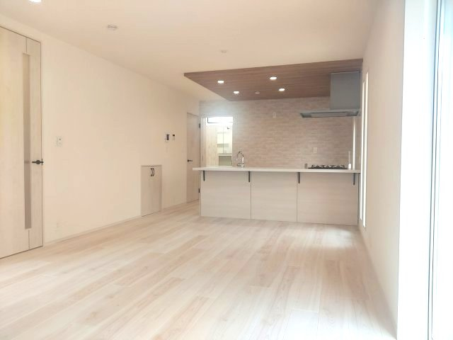 宝塚市光ガ丘2丁目新築一戸建ての居間・リビング
