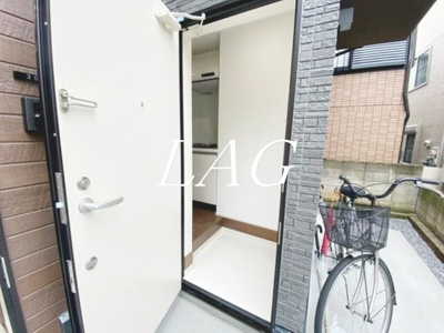 【玄関】 | ローズテラス新小岩 | 玄関です。