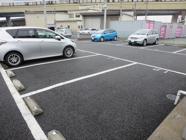 プラッサムコーポⅠの駐車場