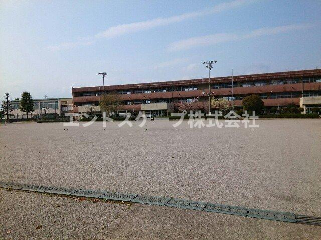 穂積Ⅰの周辺|市立吉井西小学校まで500m
高崎、前橋のお部屋探しはエンドスケープまで！お客様の理想お聞かせ下さい♪