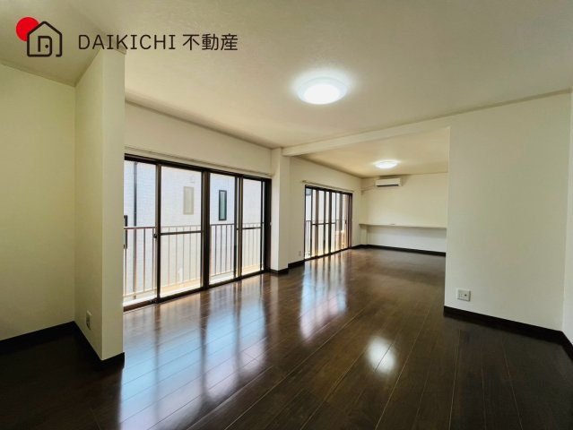 【居間・リビング】 | 川越市岸町2丁目　中古戸建