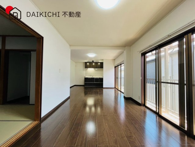 【居間・リビング】 | 川越市岸町2丁目　中古戸建