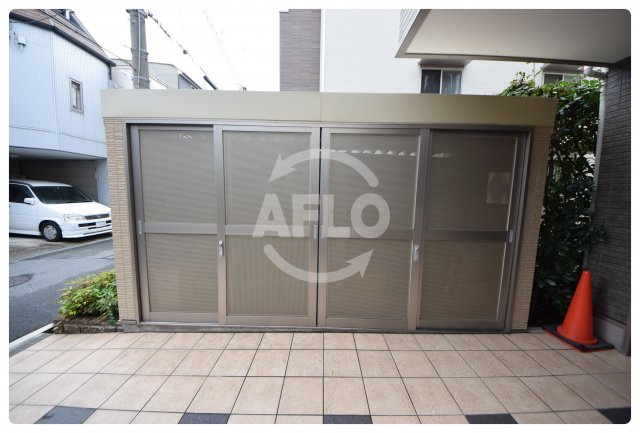 パールコート今里(神路小学校区)のその他共用部分|パールコート今里　ゴミ箱