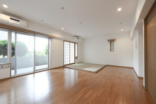文京区後楽２丁目の賃貸マンションの居間・リビング