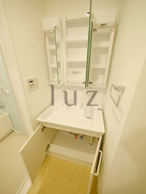 サンクレール川崎の洗面所