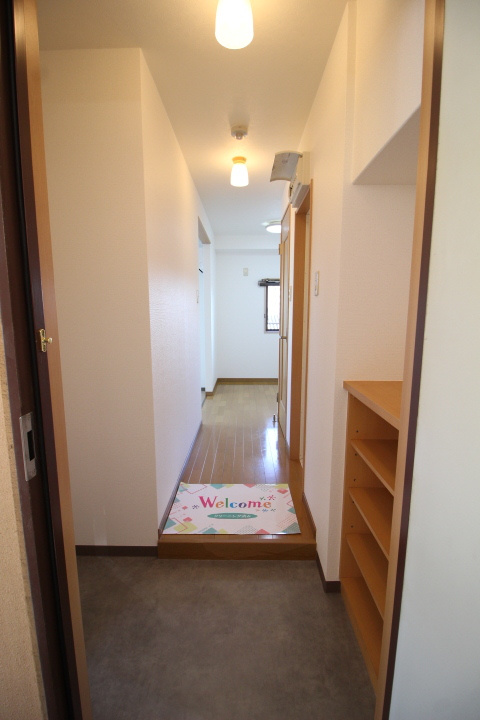プラーナ富町の玄関