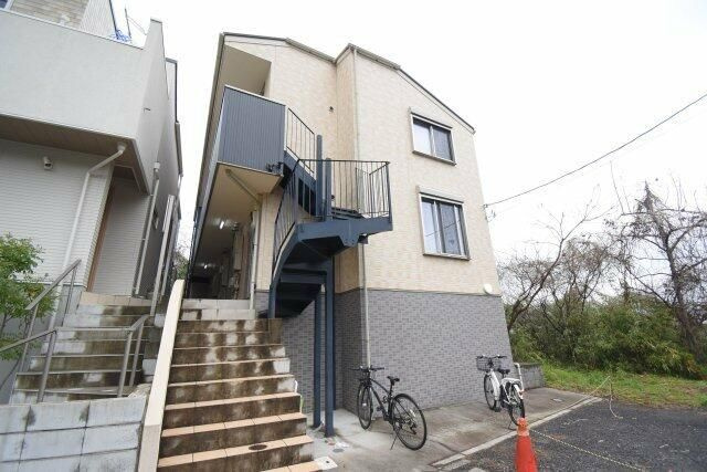 川崎市多摩区枡形１丁目のアパートの外観