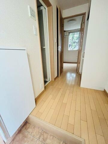 川崎市多摩区枡形１丁目のアパートの玄関