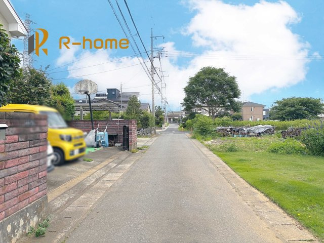 土浦市木田余西台第2　新築戸建て　2号棟の前面道路含む現地写真|周辺環境も併せて案内致します♪
閑静な住宅地で笑顔あふれる新生活！
ぜひ現地へお越しください♪