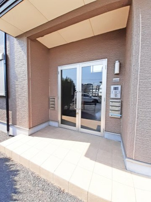 【エントランス】 | ポワソン | 毎日通るエントランスはこのようになっています