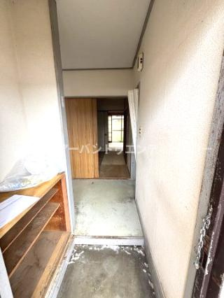 ドゥエリング三愛東青梅の玄関