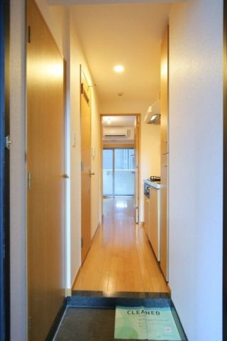 エクセリア芝大門の玄関