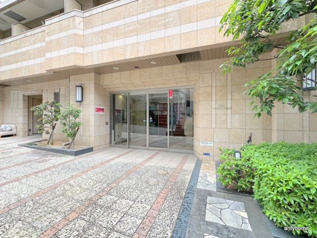 エイペックス大阪城西　仲介手数料無料のエントランス