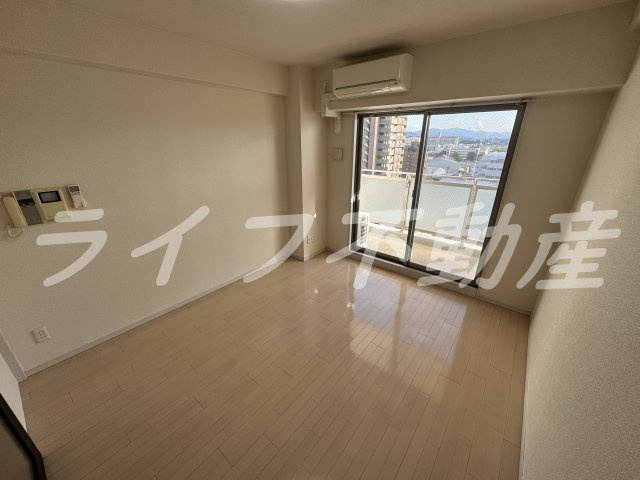 ゼファー東大阪の内装|明るい室内です