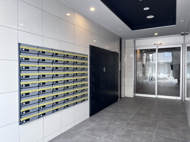 宗像市赤間駅前２丁目の賃貸マンションのエントランス