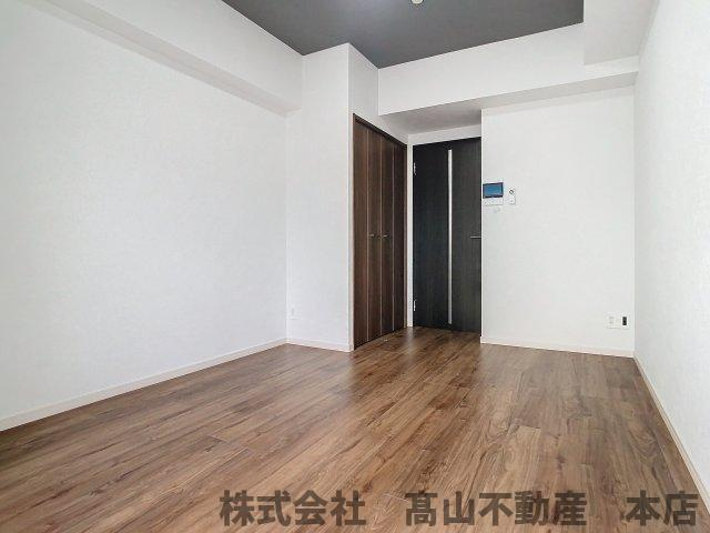 宗像市赤間駅前２丁目の賃貸マンションの居間・リビング