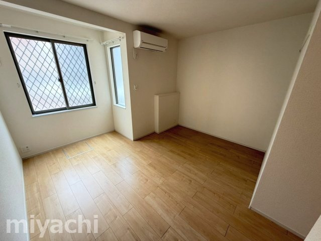 コロレ　西新町の洋室