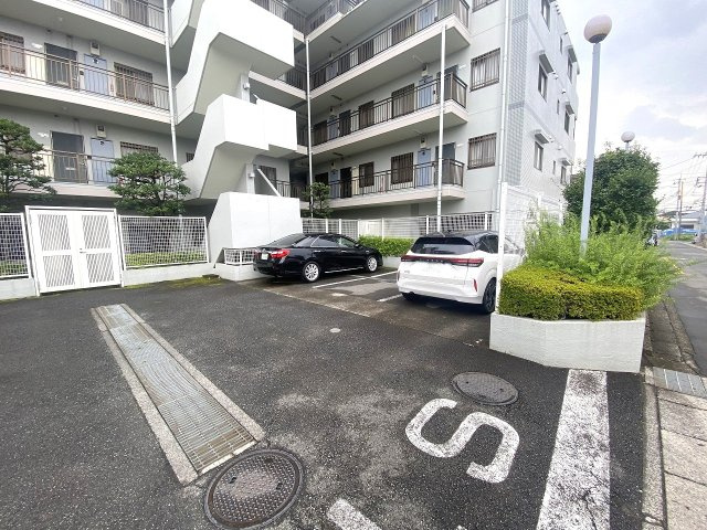 ヴァンベール上尾Ⅱの駐車場|駐車場