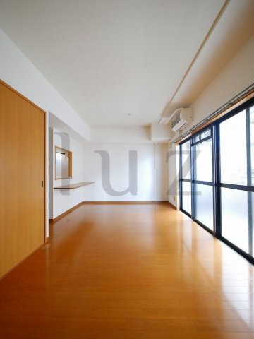 アルビオ北新横浜の居間・リビング