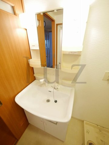 アルビオ北新横浜の洗面所